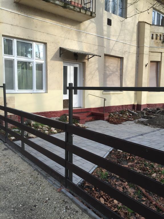 Appartamento Nosztalgia Apartman Siófok Esterno foto